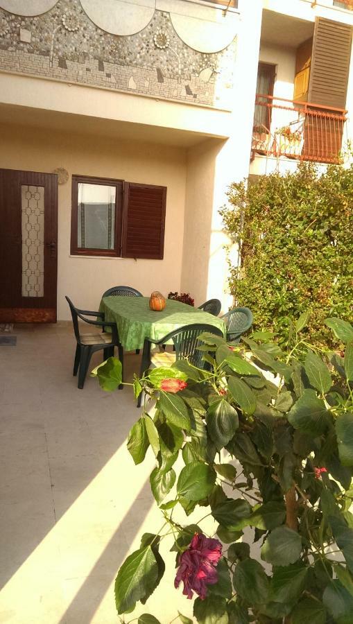 PUY Apartman Tomo מראה חיצוני תמונה